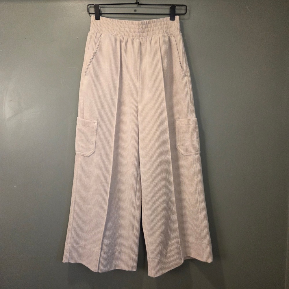 Urban Outfitters Women's Pull On Wide Leg Corduroy Pants Size S Cream